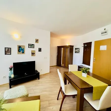 Apartment Forest View