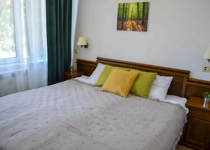 Forest View Apartment *